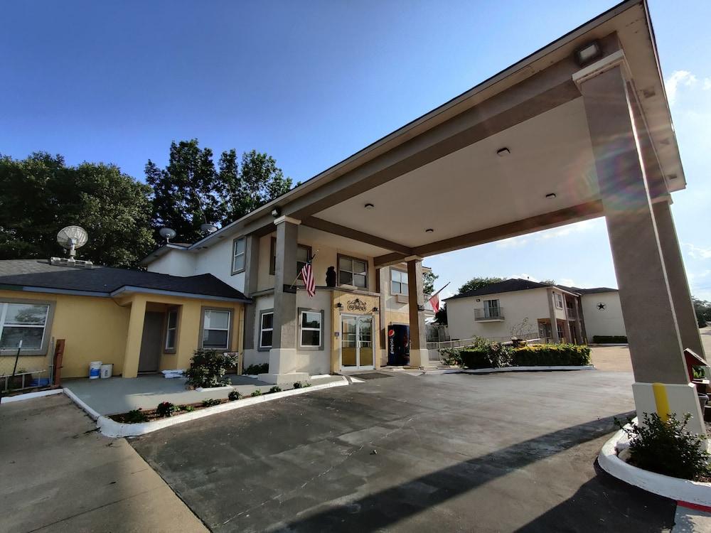 Days Inn By Wyndham Suites Fredericksburg Kültér fotó