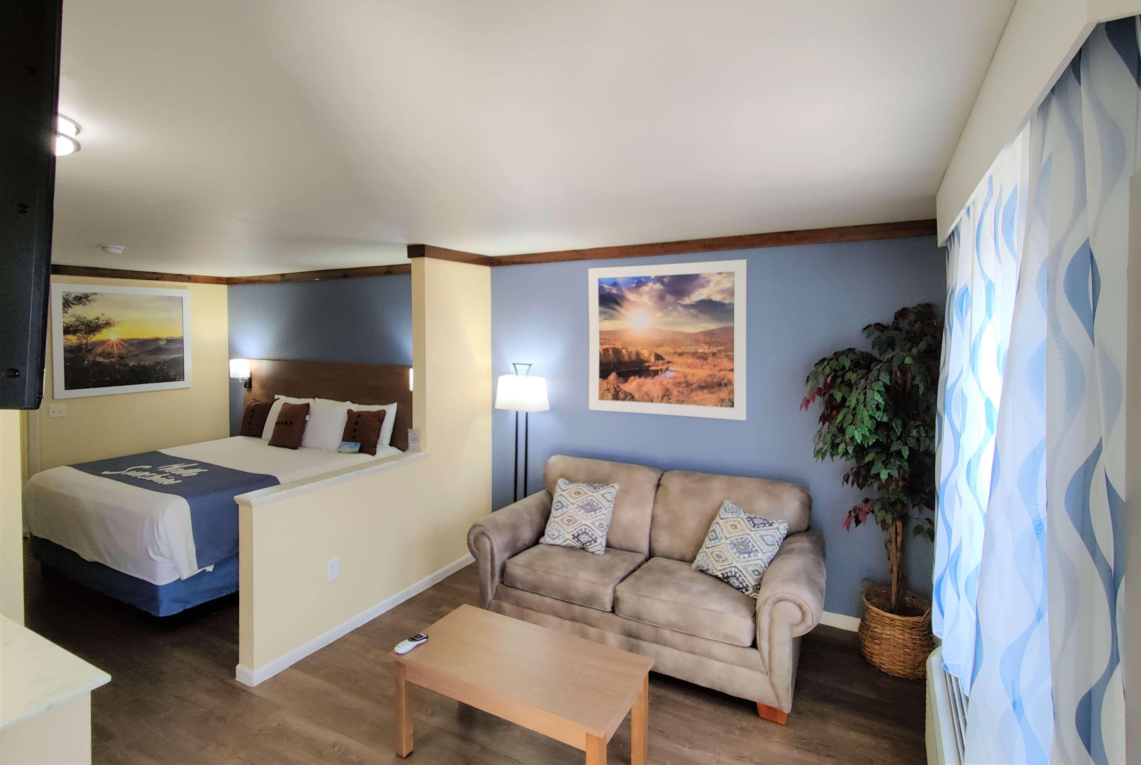 Days Inn By Wyndham Suites Fredericksburg Kültér fotó