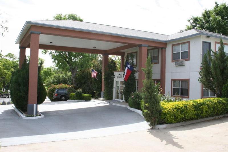 Days Inn By Wyndham Suites Fredericksburg Kültér fotó
