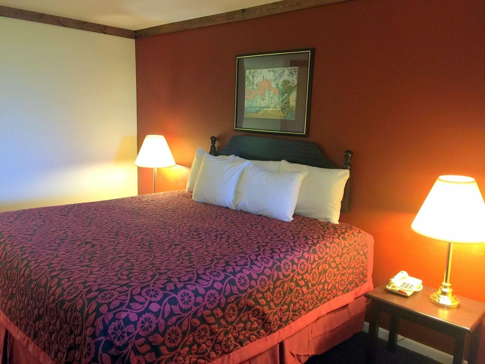 Days Inn By Wyndham Suites Fredericksburg Kültér fotó